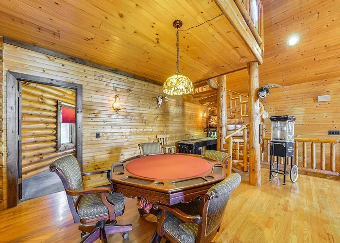 Fox River Luxury Estate: Pool, Sauna & Eagle Views * Ottawa